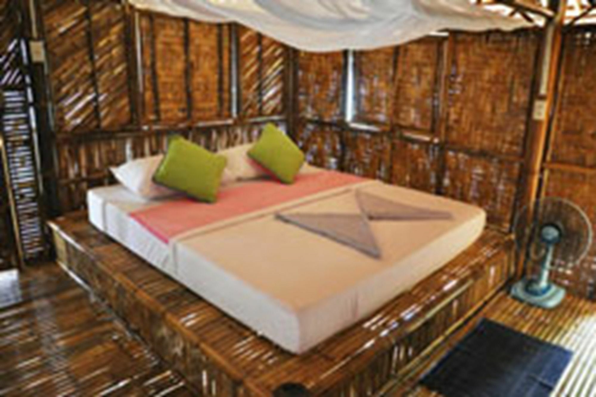 Tohko Beach Resort 皮皮岛 外观 照片